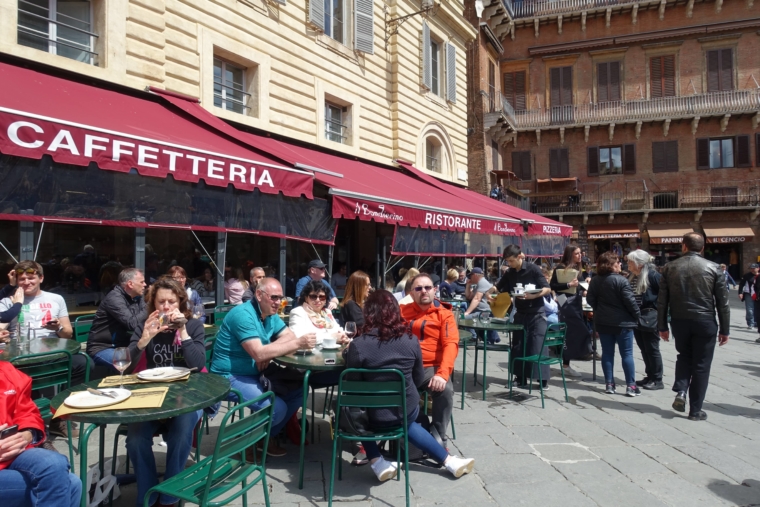 restaurant-near-from-Piazza-del-Campo